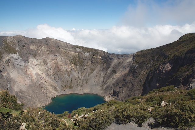 Irazu Volcano summit